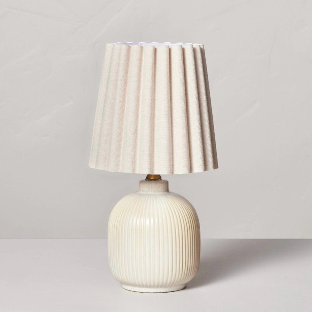 ***SOLD*** Hearth & Hand ribbed tonal ceramic table lamp cream